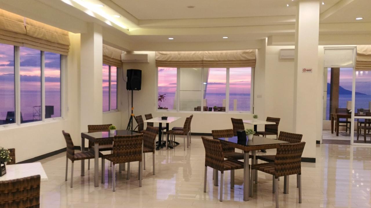Big Fish Hotel Manado Exterior foto
