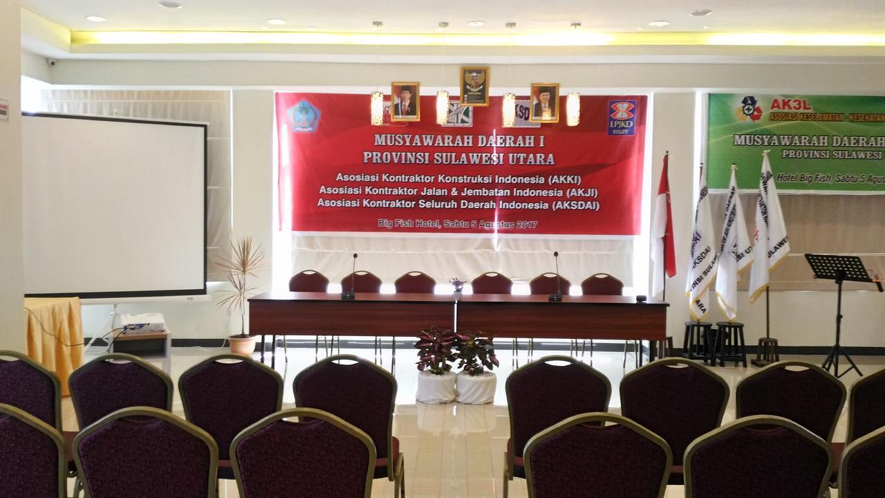 Big Fish Hotel Manado Exterior foto