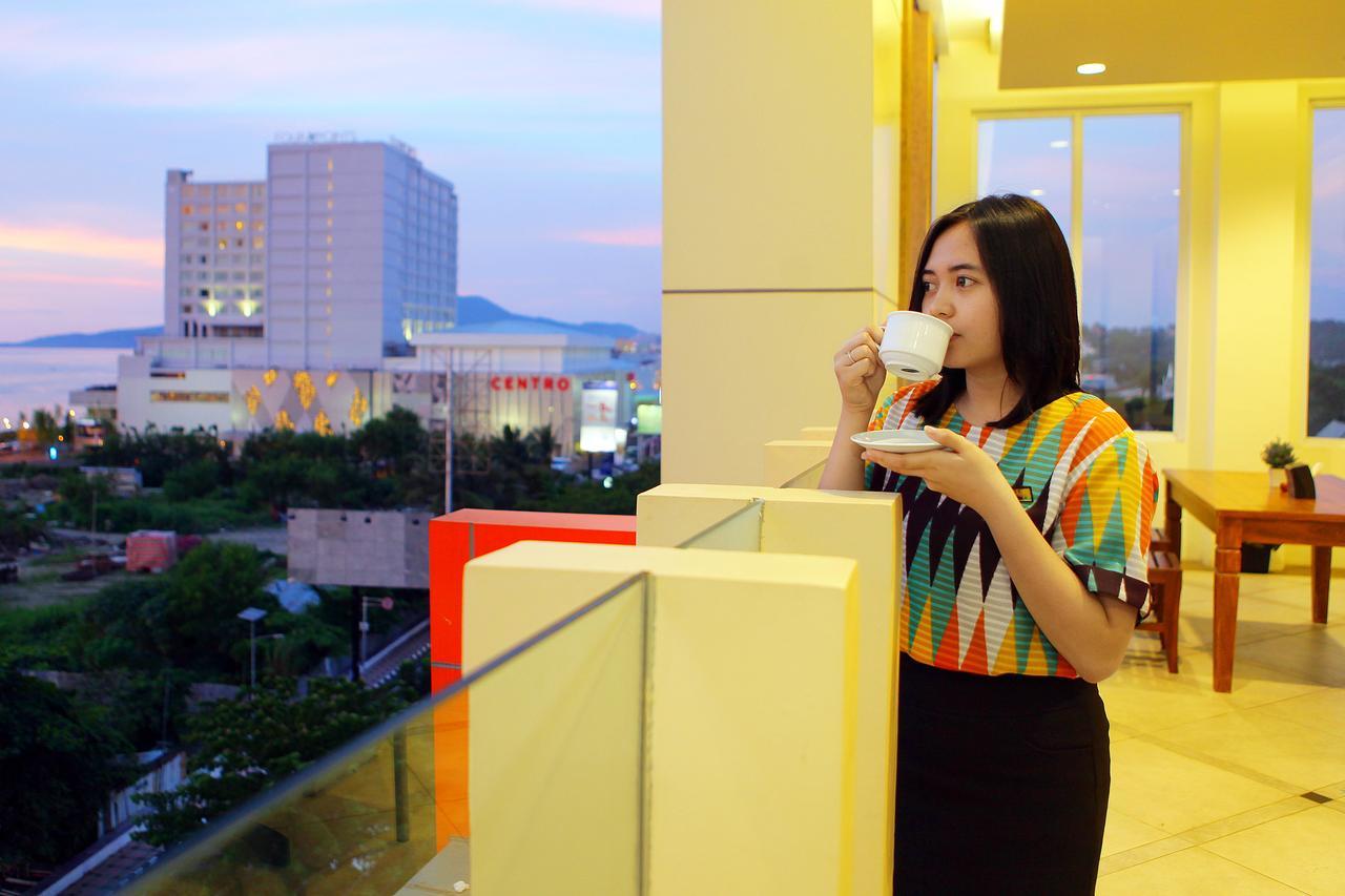 Big Fish Hotel Manado Exterior foto