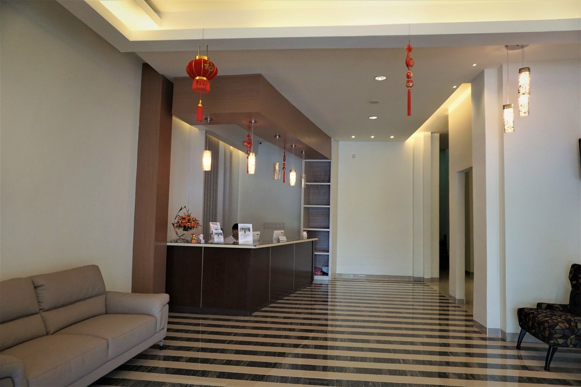 Big Fish Hotel Manado Exterior foto