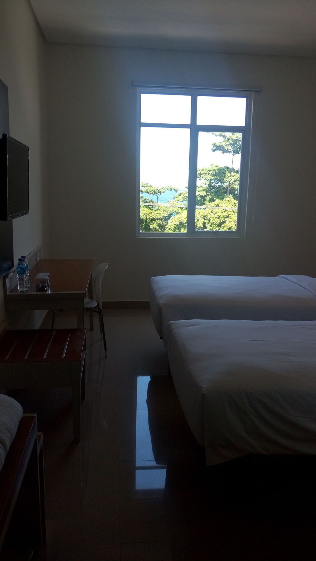 Big Fish Hotel Manado Exterior foto